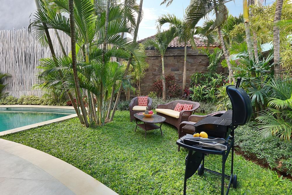 Seminyak White Design Villa Exterior foto