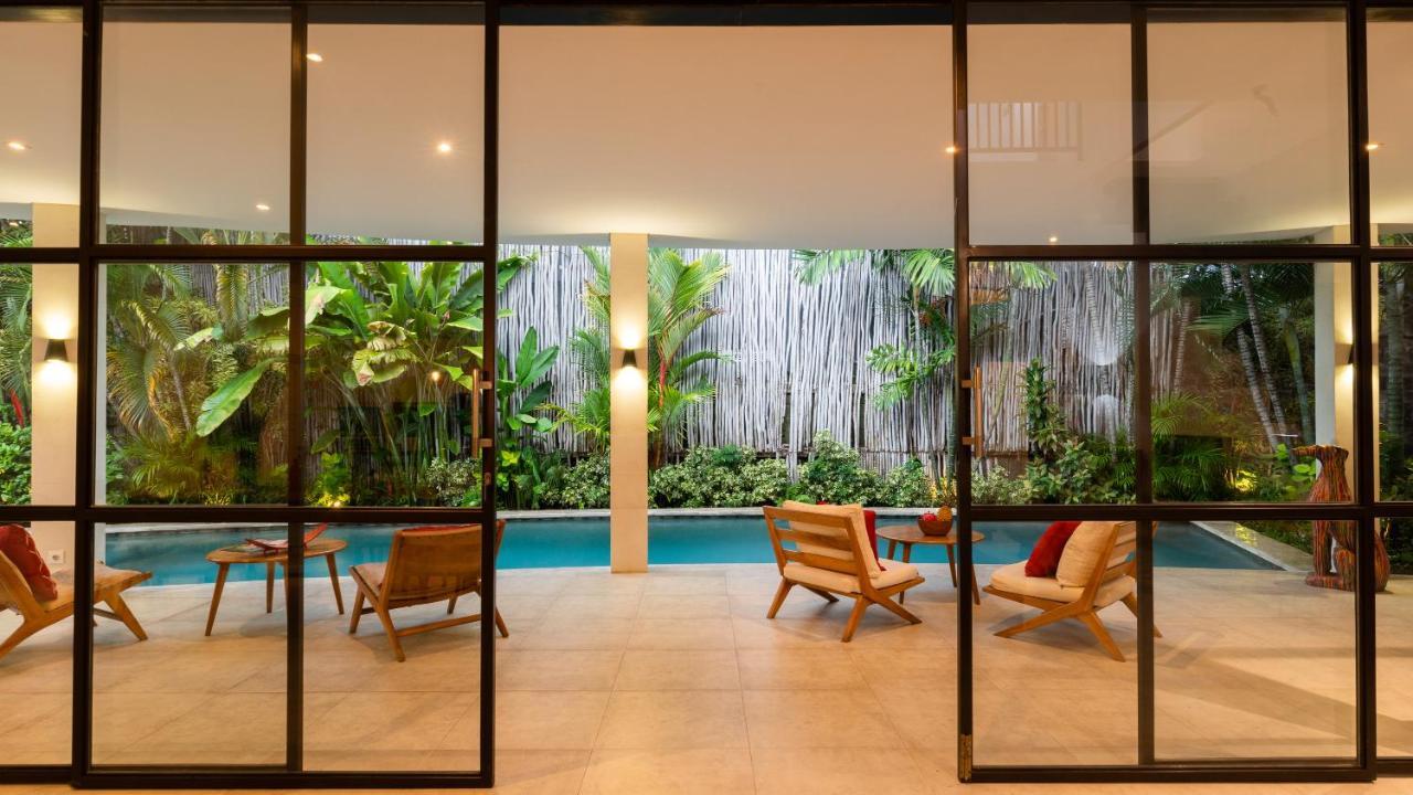 Seminyak White Design Villa Exterior foto